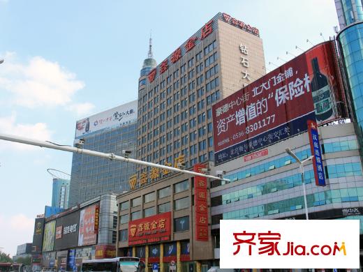 金源大厦北500米鑫源金店