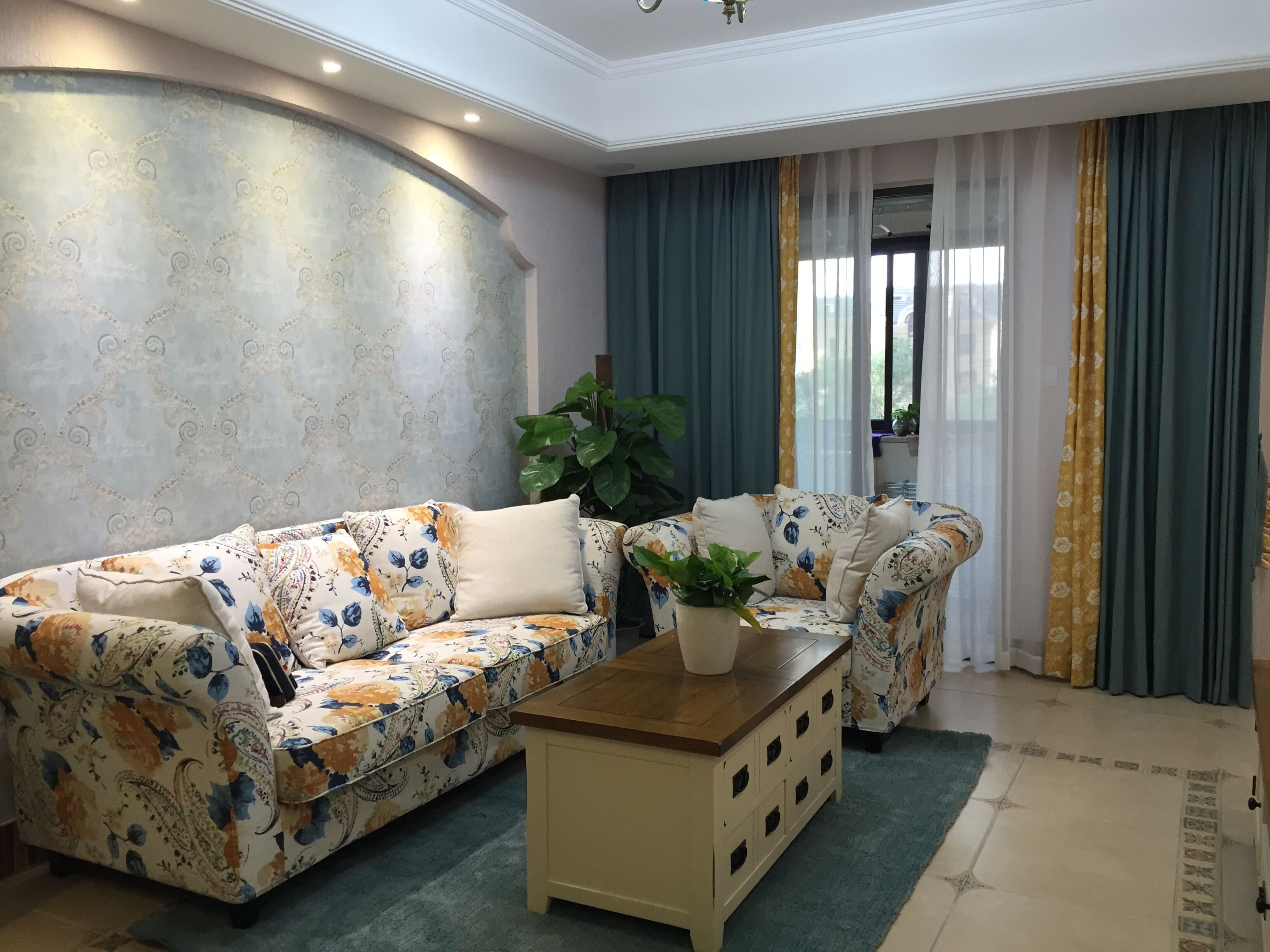 110平田园美式家装修沙发背景墙图片