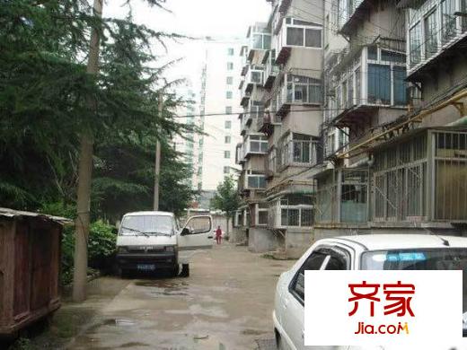 堤口路重汽宿舍外景图