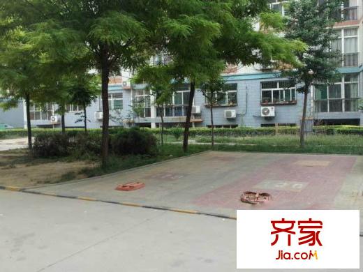 康泽园南区外景图