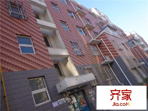 屹立小区外景图