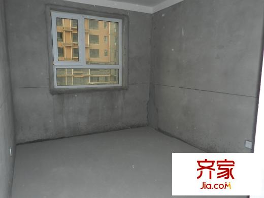 佳远水园湾实景图毛坯房(2013-11)