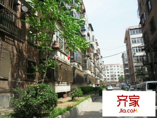 昆明机床厂宿舍外景图2