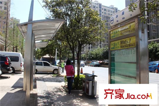 南悦城周边配套 公交站