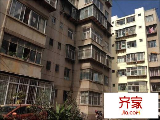 散热器厂宿舍外景图
