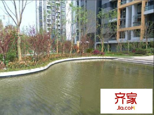 上东城外景图
