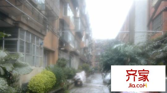 红十字会医院宿舍外景图