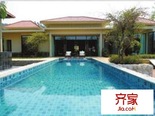 湖畔圣水实景图
