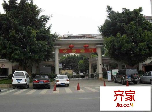 地中海水岸银沙外景图