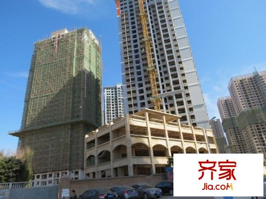 滇池源居外景图