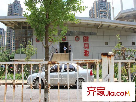 俊发城周边配套游泳馆