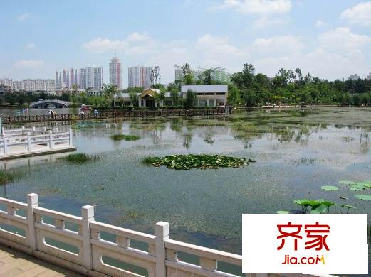 龙江雅苑外景图公园(2009-10-28)