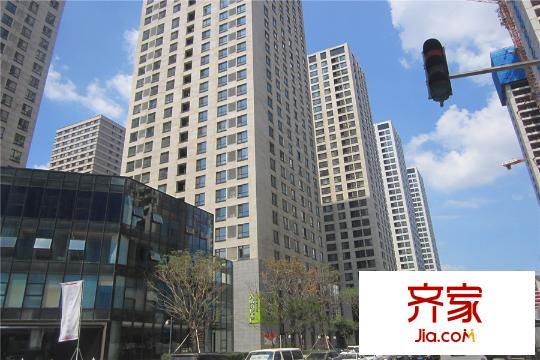 万科春河里楼体实拍(2015-8-13)