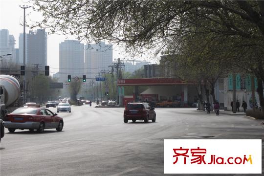 万科春河里周边配套-加油站