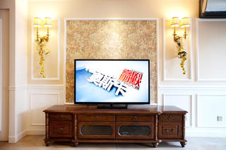 美式风格三居设计电视背景墙图片