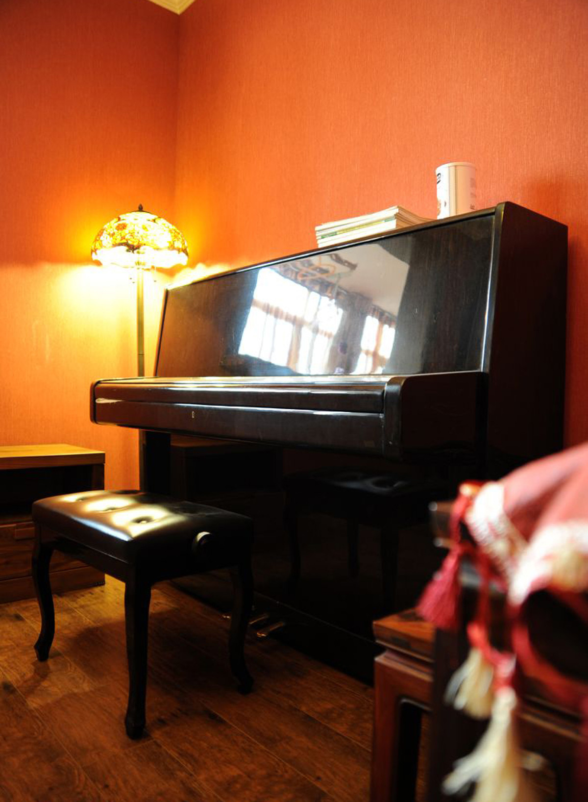 现代简约三居装修钢琴练习区
