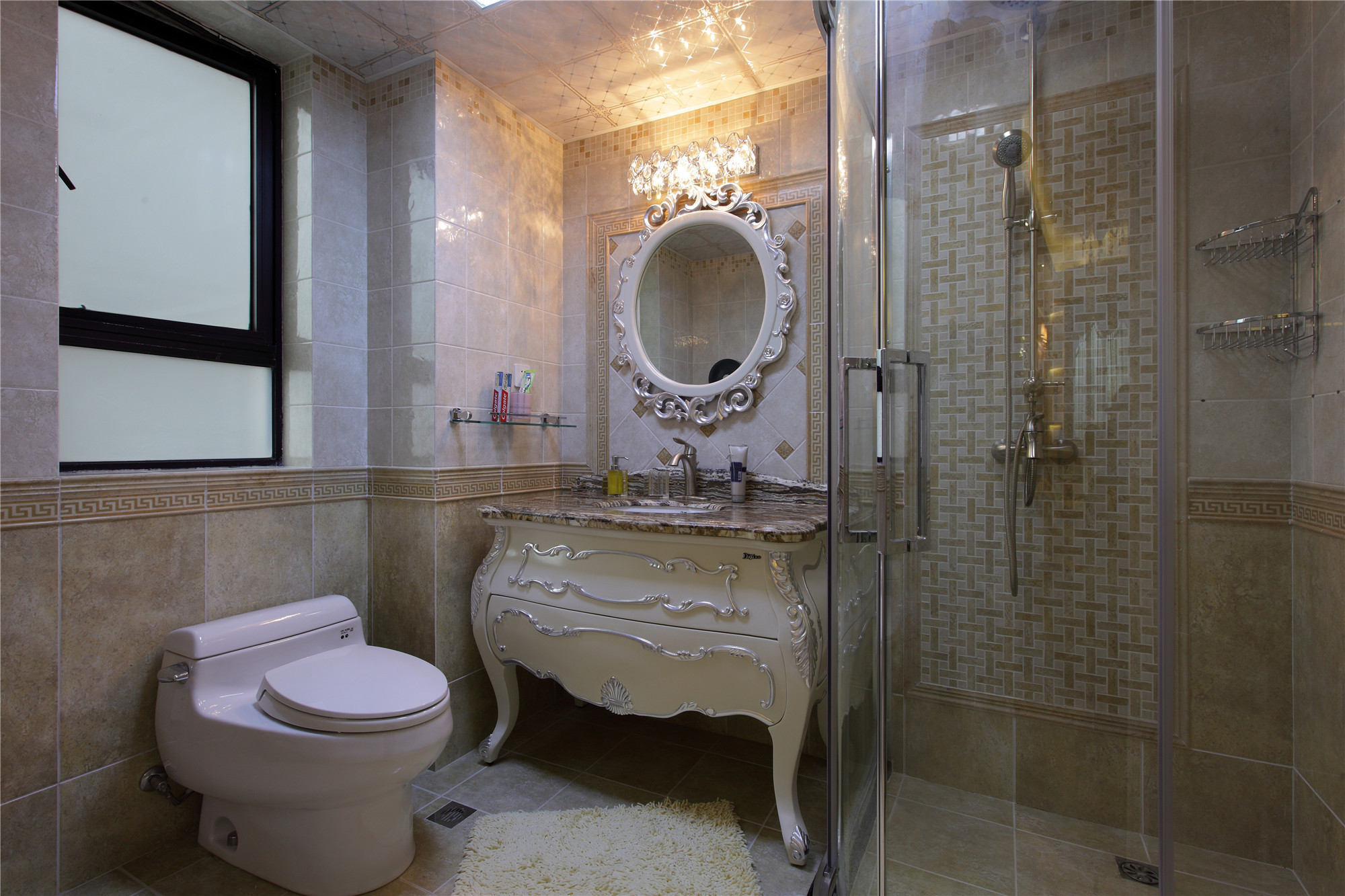 欧式风格,140平米以上装修,三居室装修,20万以上装修,卫生间,浴室柜,暖色调