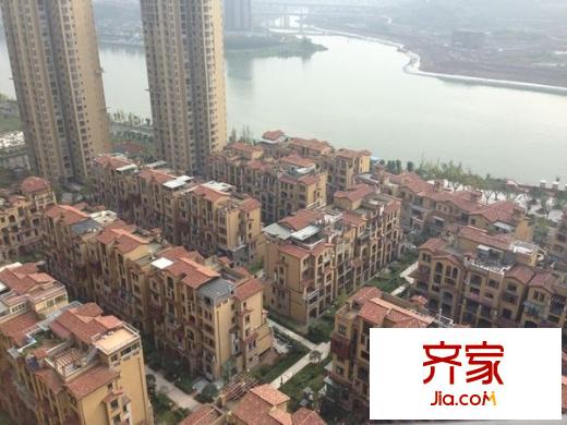 卓然翡翠城外景图