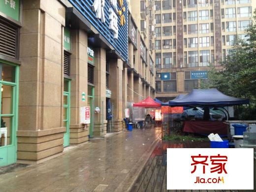 东和城外景图