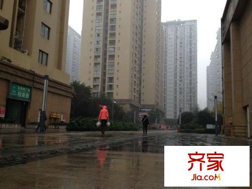 东和城外景图