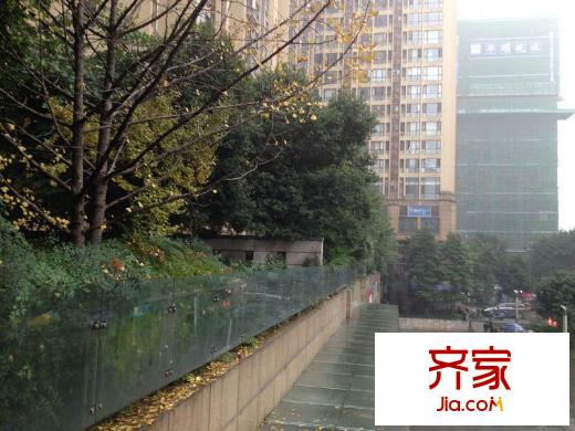 东和城外景图