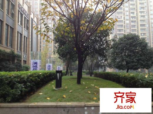 东和城外景图