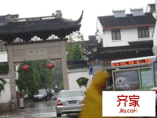 白塔东路