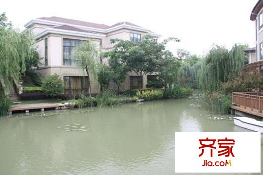 澄湖水岸