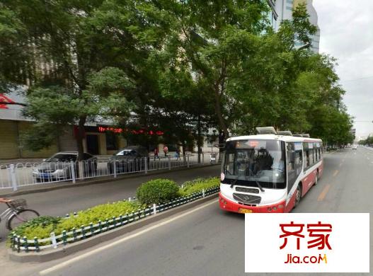 东岗西路人行兰州中心支行家属院外景图