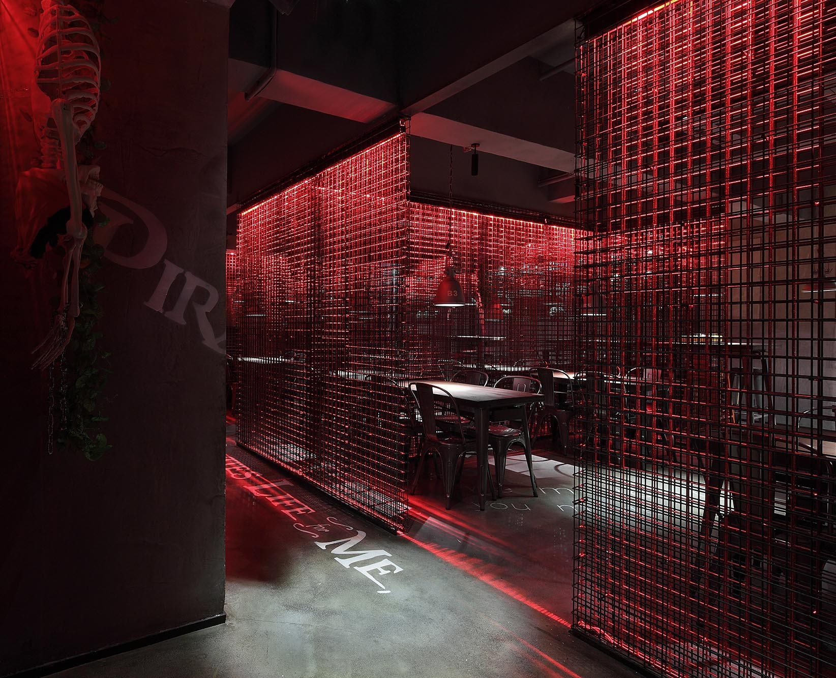酒吧餐饮空间装修灯光设计