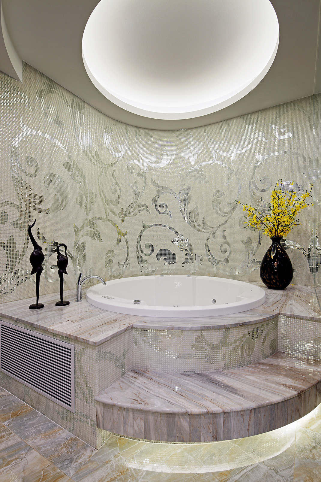 美式别墅装修浴缸图片