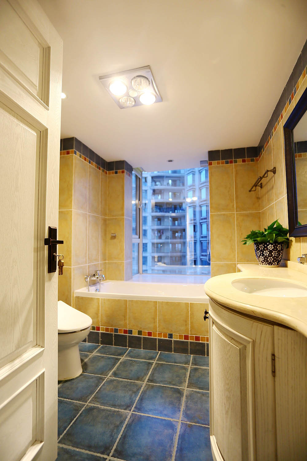 168平现代美式家浴缸图片