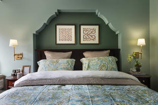 美式风格三居之家床头背景墙设计