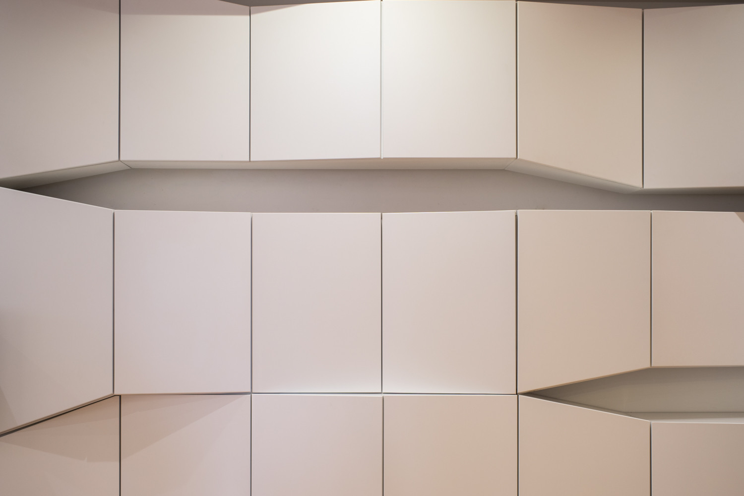 150平现代简约装修客厅储物柜设计
