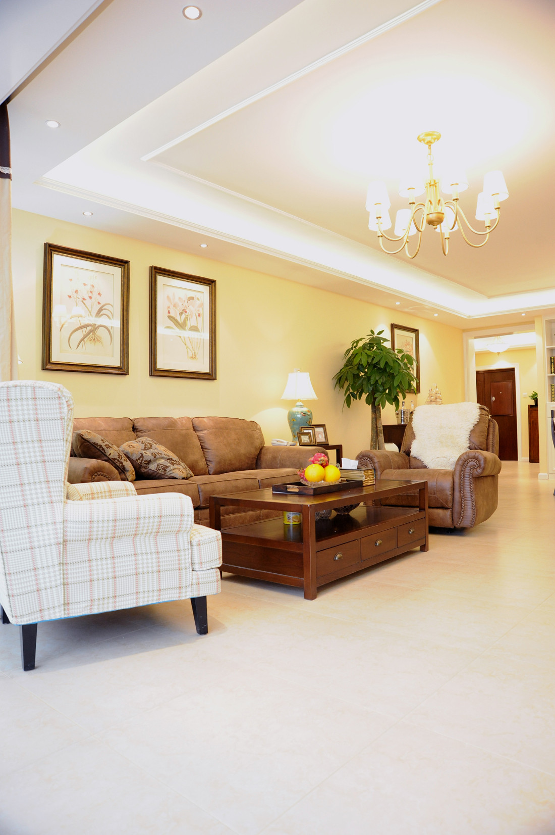 美式风格,20万以上装修,140平米以上装修,三居室装修,客厅,沙发背景墙,黄色