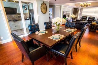 150平美式风格家餐桌椅图片