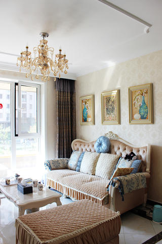 80平欧式风格家沙发背景墙图片