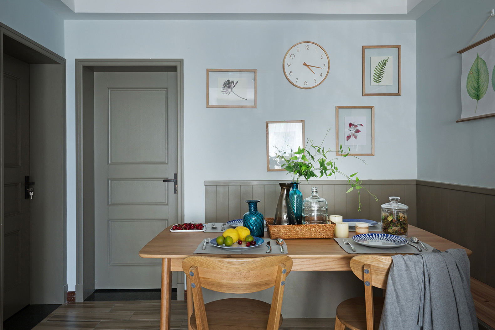 110㎡北欧风格家餐桌椅图片