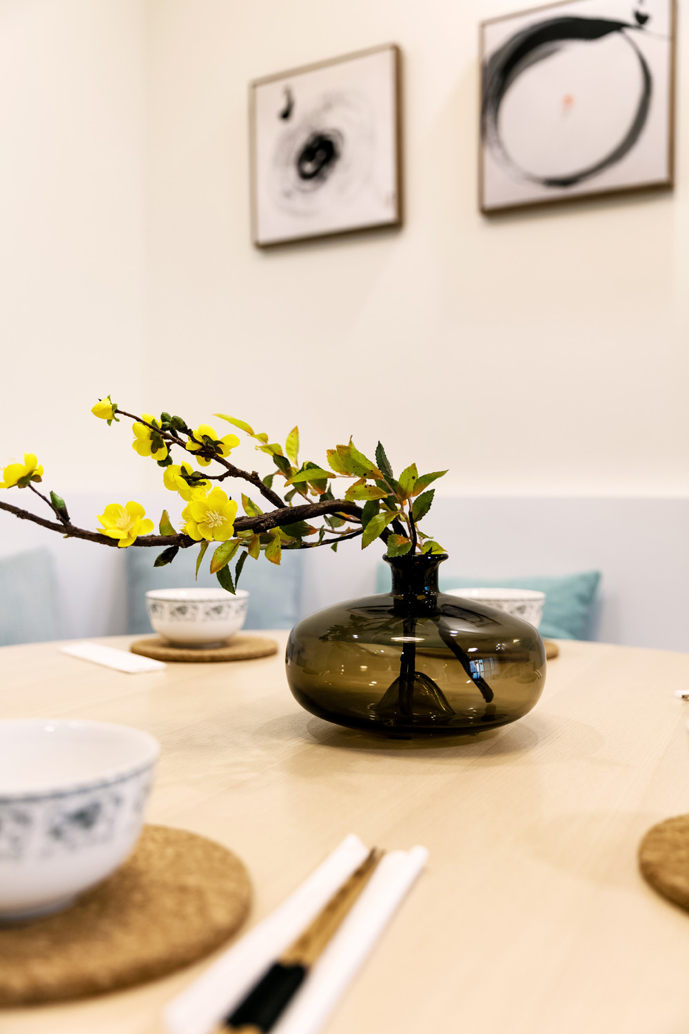 二居室日式风格家餐桌花瓶摆件