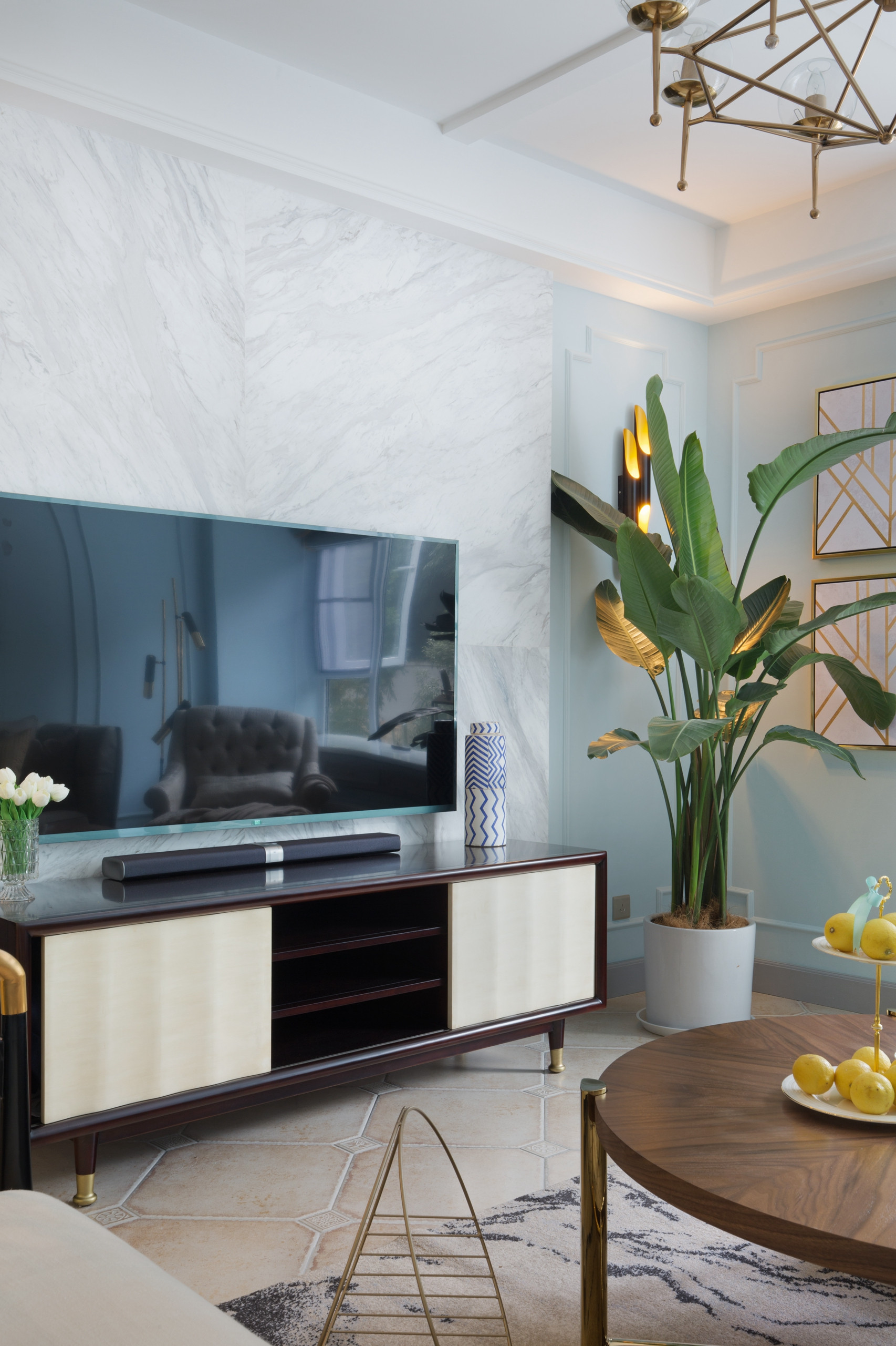 三居室美式风格家电视背景墙图片