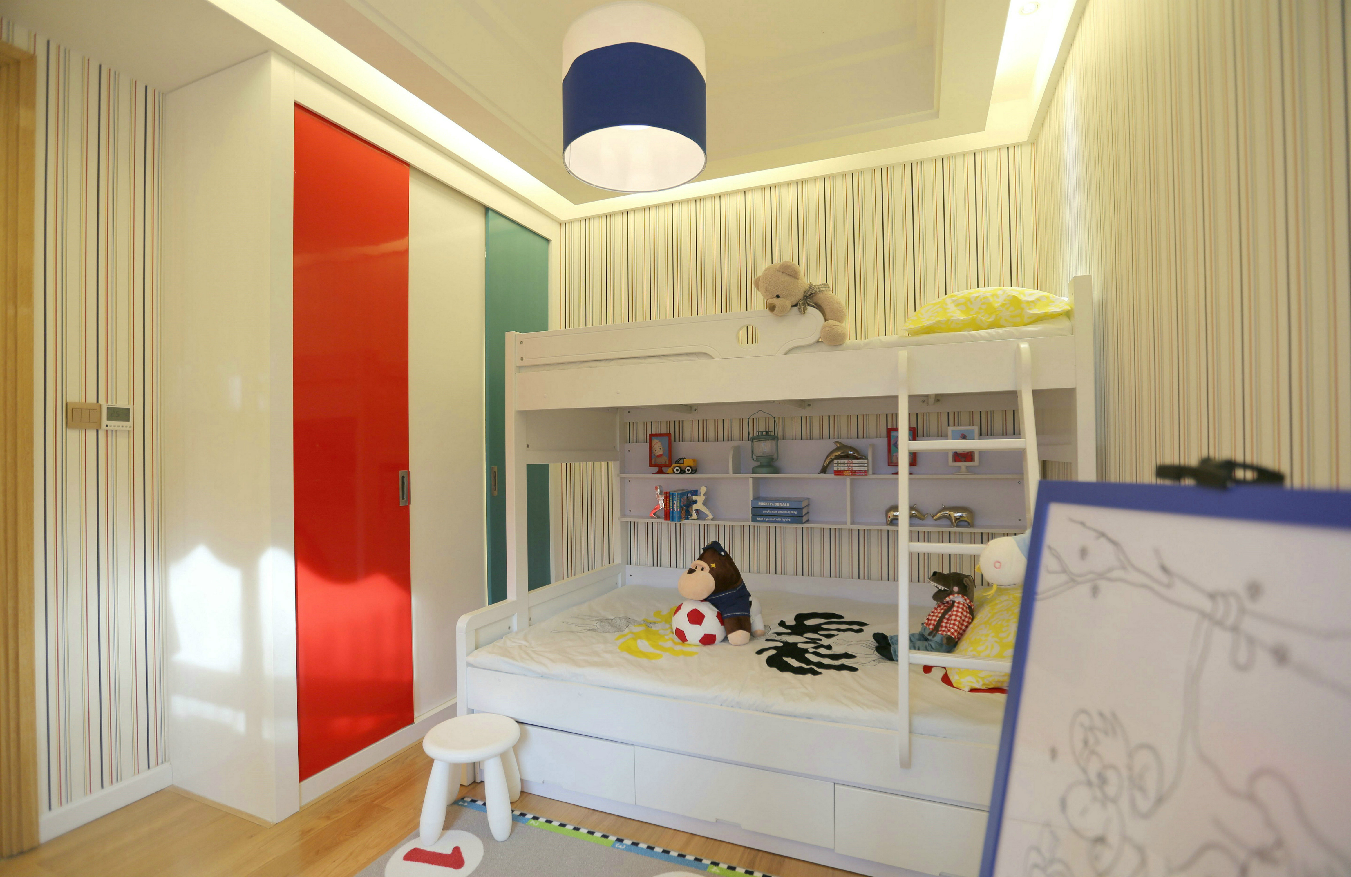 现代二居之家儿童房设计图