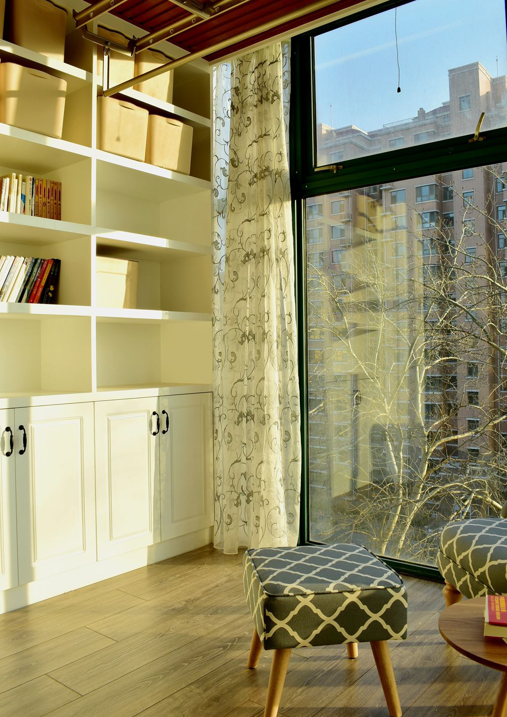 美式风格二居装修阳台书架图片