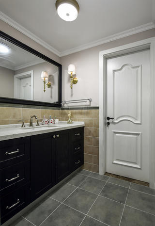 三居室美式风格家浴室柜图片