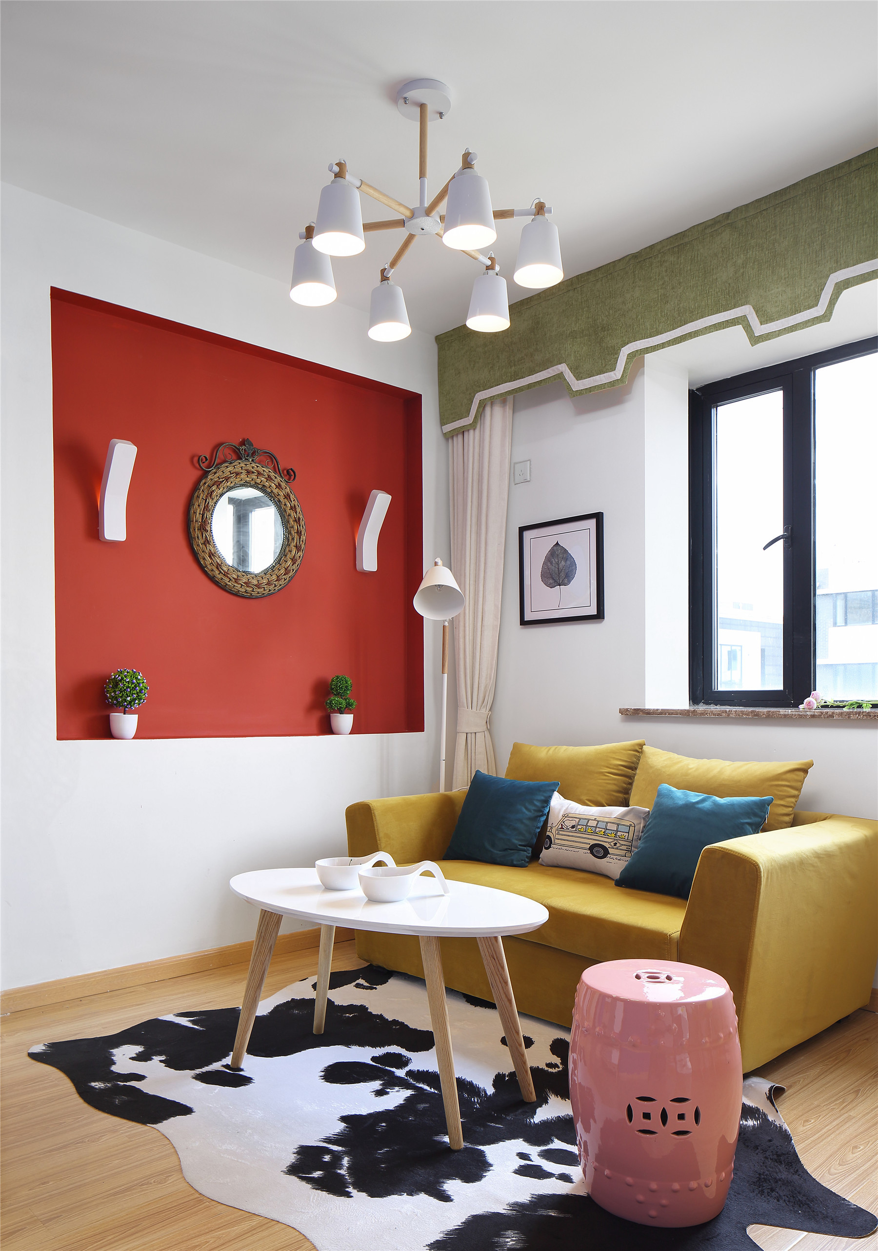 欧式风格,3万-5万装修,40平米装修,一居室装修,客厅,北欧风格,背景墙,沙发,红色,黄色