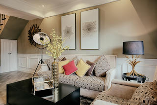 现代美式三居装修沙发背景墙图片