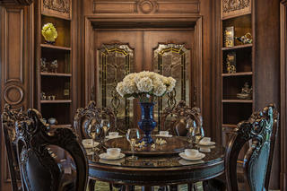 美式古典别墅装修餐桌椅图片