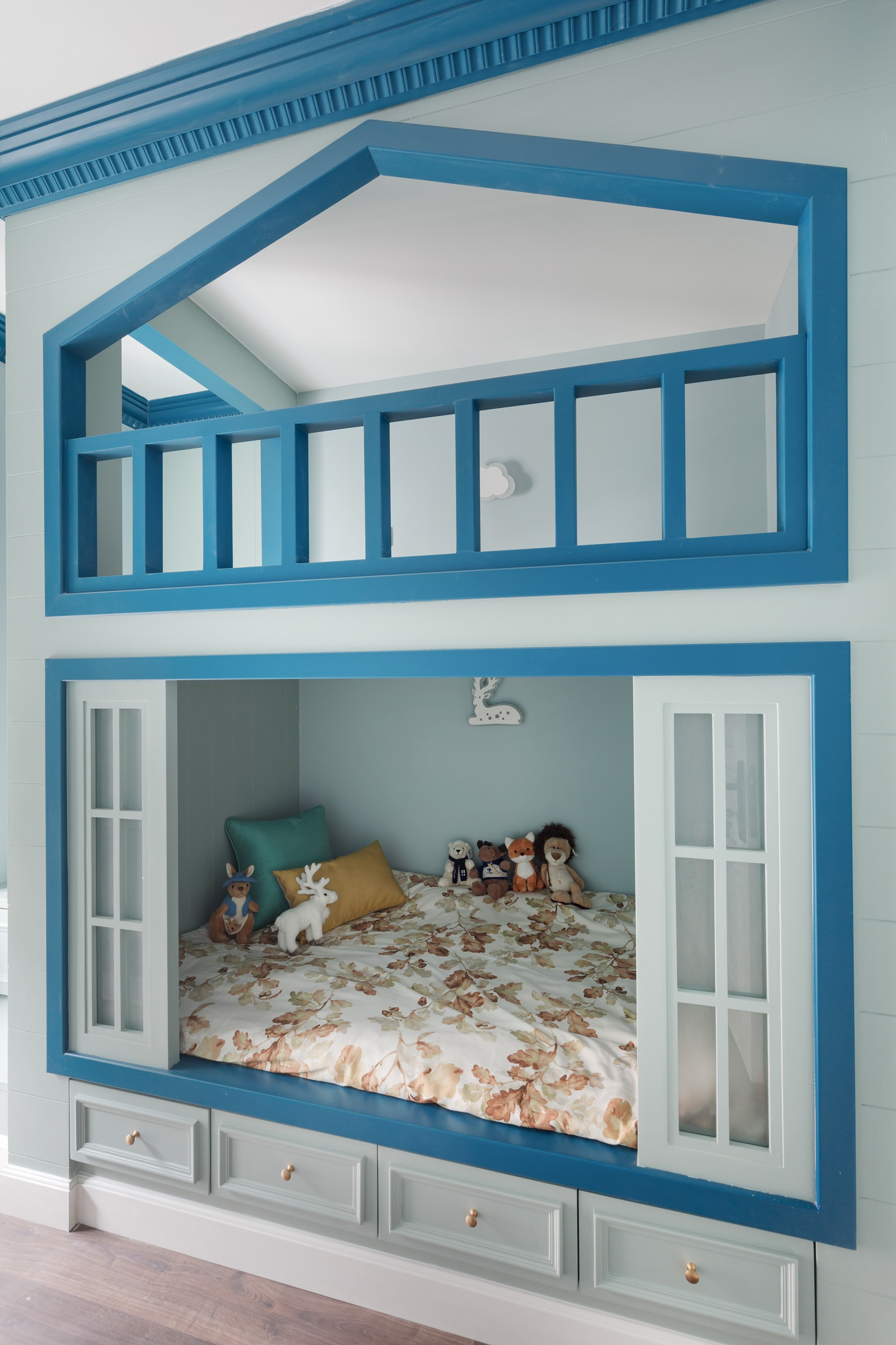 美式风格,三居室装修,140平米以上装修,20万以上装修,儿童房,儿童床,蓝色