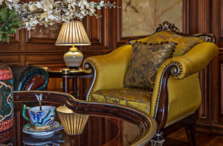 美式古典别墅装修单人沙发图片