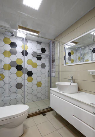 三居室北欧风格家卫生间装潢图