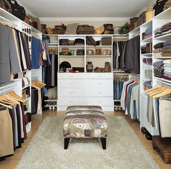 17-closets-reach-in-lg.jpg